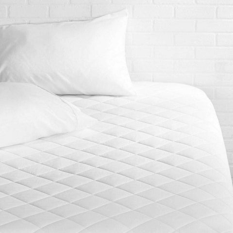 NEW HOTEL QUALITY MATTRESS PROTECTORS, ANTI-ALLERGENIC COVER ALL SIZES-Comfort Valley waterproof mattress protector, single mattress cover, silentnight mattress protector, quilted mattress protector, mattress protector king size, Best mattress protector uk